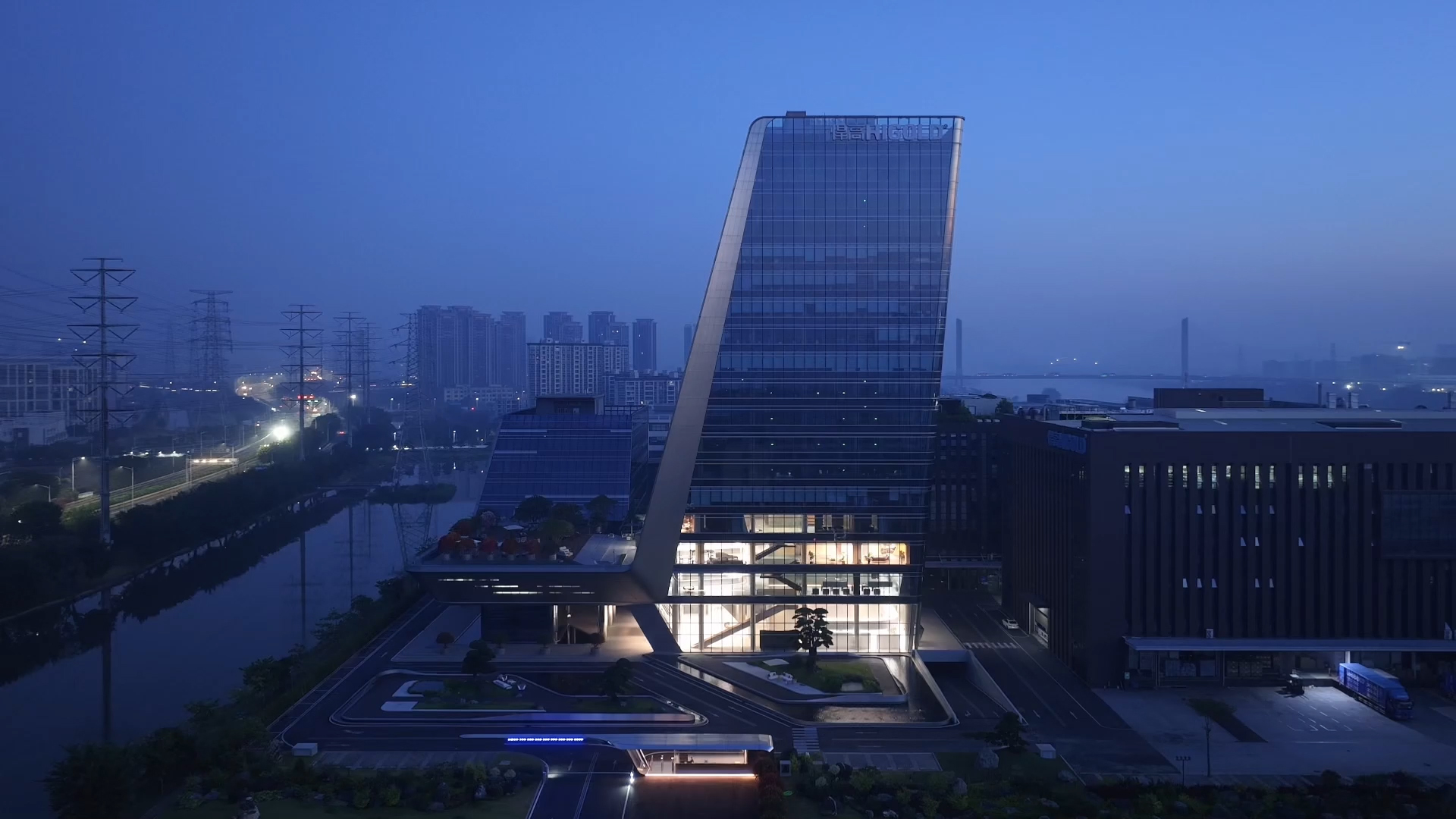 古怪猴子试玩官网入口·星际总部彻底揭开面纱 