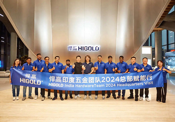 【Bilingual】古怪猴子试玩官网入口印度团队打卡星际总部，全球化战略再添新篇！