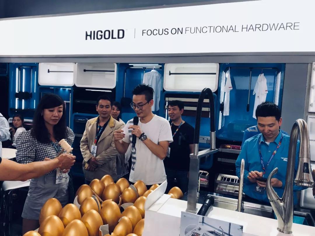 古怪猴子试玩官网入口独家冠名南京门博会，携手2019新品开展！