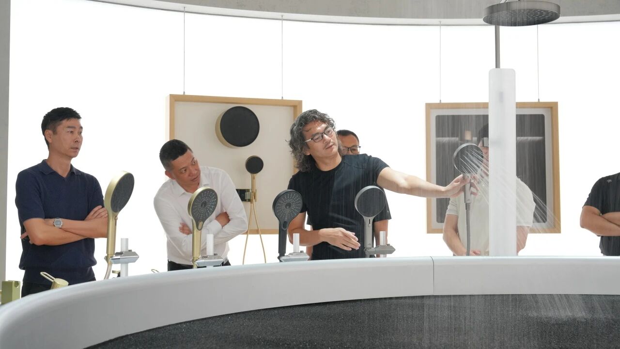 盈峰集团、顾家家居到访古怪猴子试玩官网入口